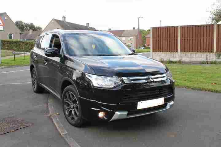 Mitsubishi Outlander 2.2DI-D Leather 7st GX3 BODY KIT OUTLANDER