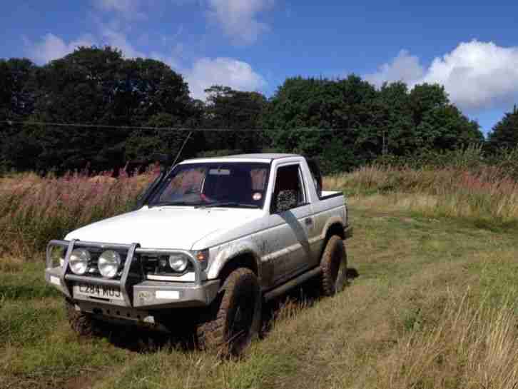 Mitsubishi Pajero soft top offroader road legal (loads of mods)