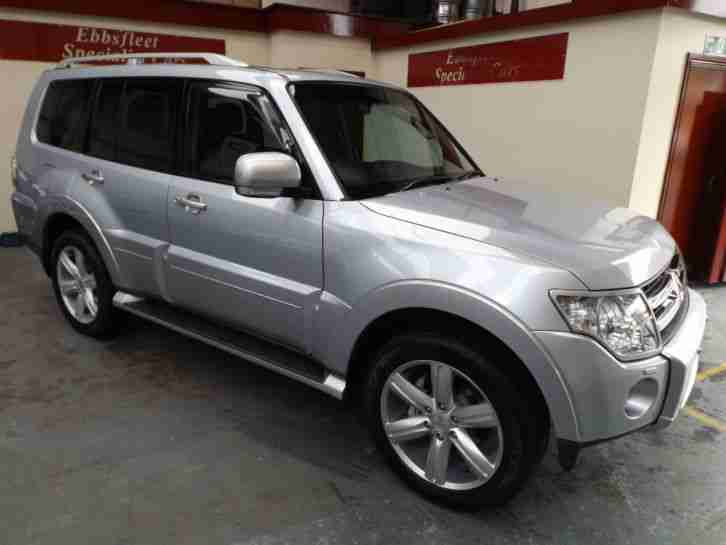 Mitsubishi Shogun 3.2DI-DC LWB Automatic Diamond **TOP OF THE RANGE **