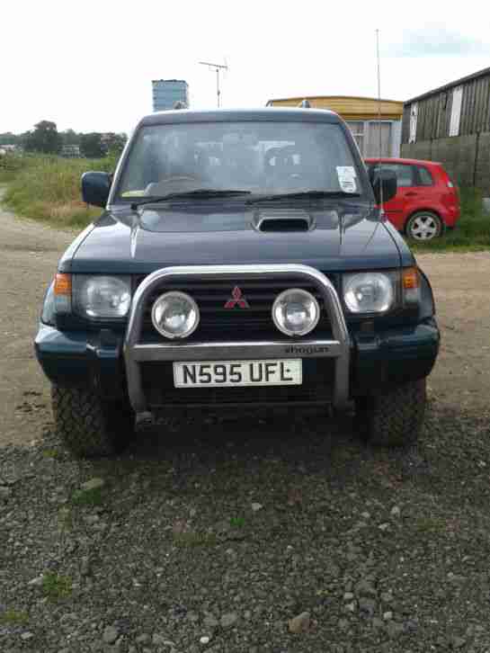 Mitsubishi Shogun Breaking