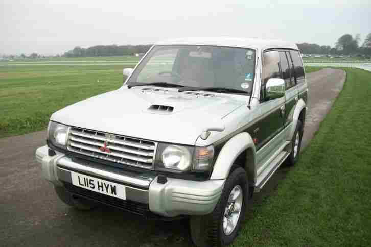 Mitsubishi Shogun/Pajero Auto Exceed Diesel 4x4 2.8 7 seater