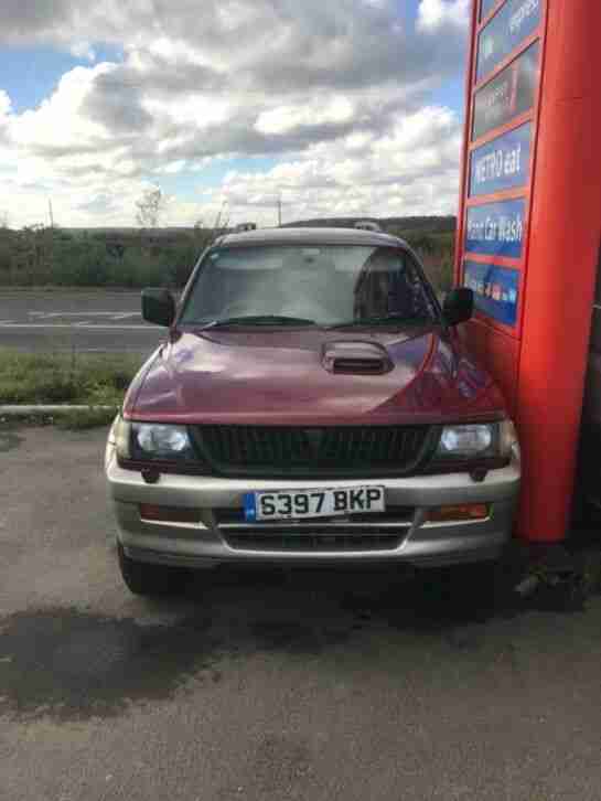 Mitsubishi Shogun Sport 2001 Diesel Manual Alloys 4x4 sunroof 1 Owner From New !