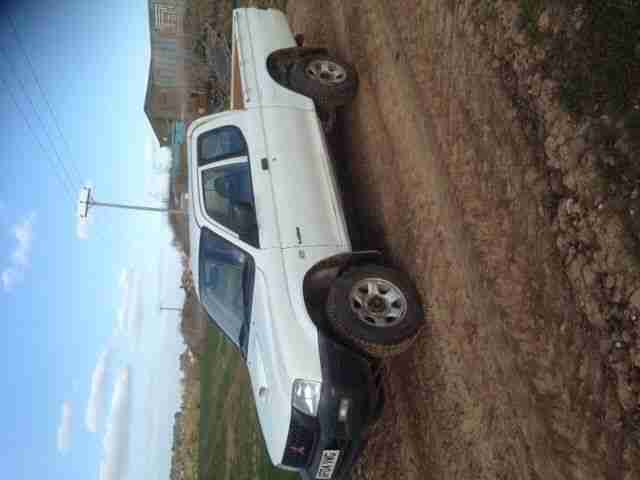 Mitsubisi l200 king. Mitsubishi car from United Kingdom