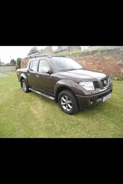 NISSAN NAVARA PLATINUM 2009 09 NEW ENGINE 15K AGO STILL WARRANTED TOP MODEL