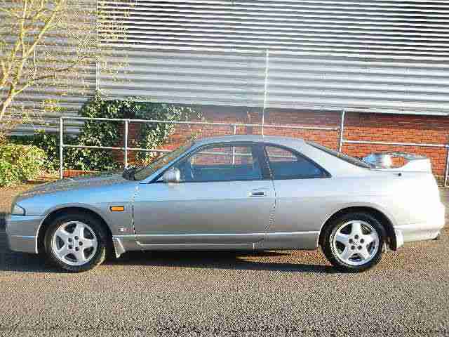 NISSAN SKYLINE GTST ONE LADY OWNER