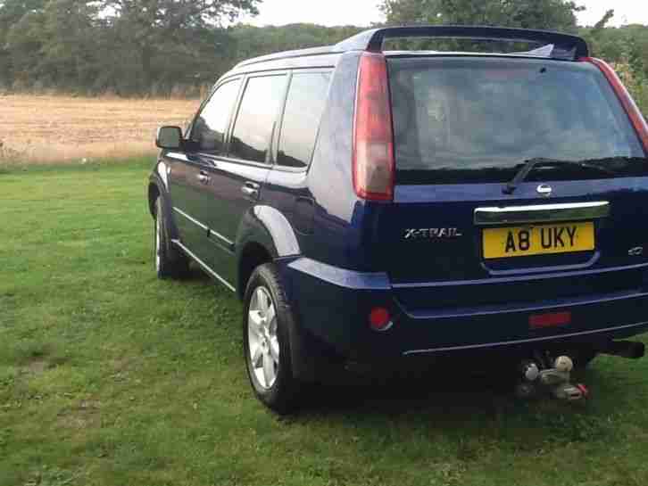 NISSAN X-TRAIL 2.2 Columbia 136 2006 private plate with car