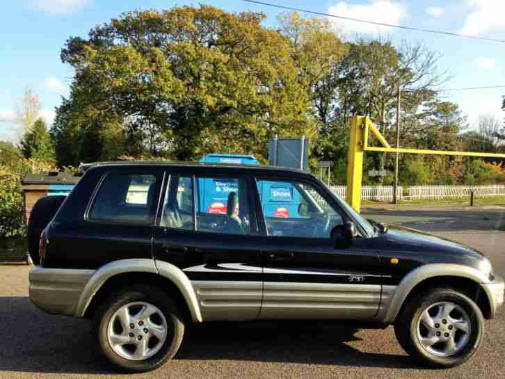 NO RESERVE TOYOTA RAV4 AUTOMATIC 1 LADY OWNER FULL SERVICE HISTORY