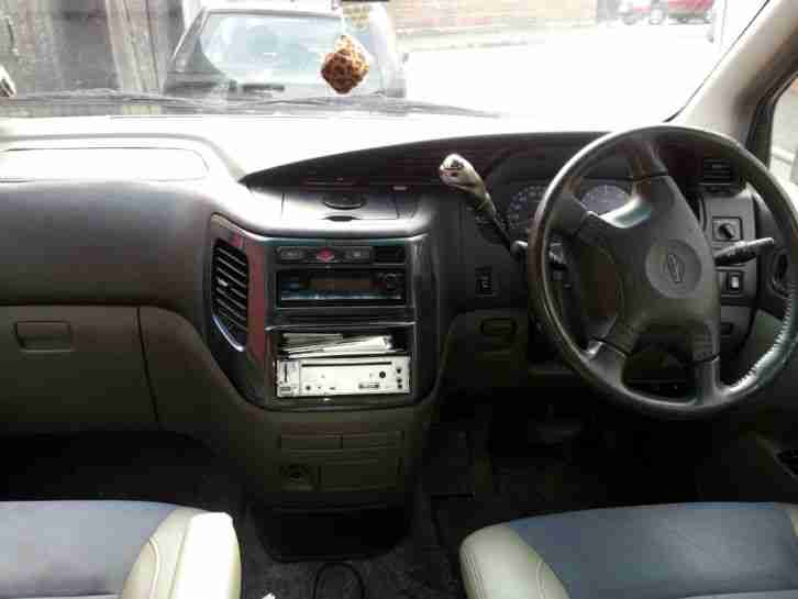 Nissan Elgrand 3.0 Neo Diesel 4x4 HIGHWAY STAR 8 seater