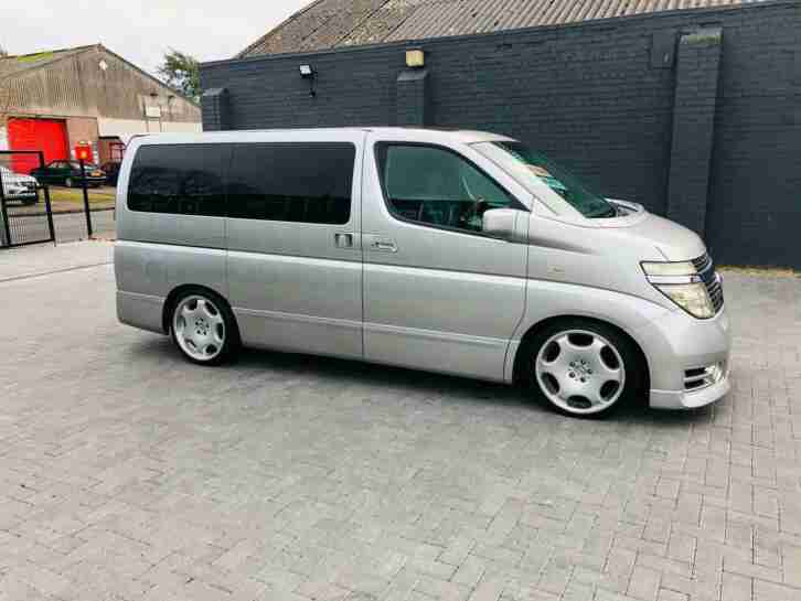 Nissan Elgrand 3.5 automatic 8 seater low miles 52 reg day van immaculate