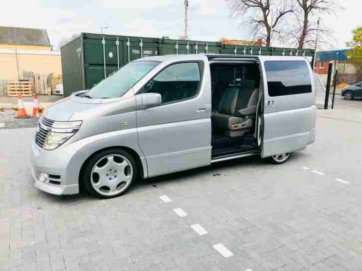 Nissan Elgrand 3.5 automatic 8 seater low miles 52 reg day van immaculate