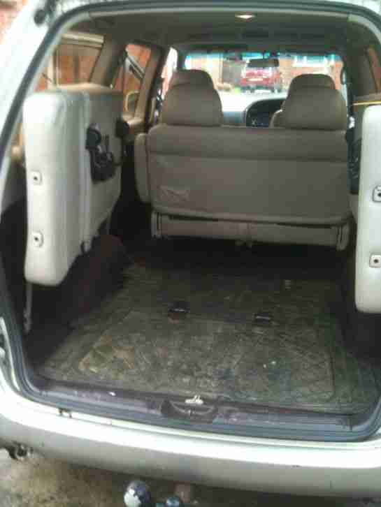 Nissan Largo Highway Star Diesel Auto 7 seater.