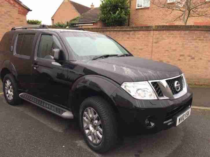 Nissan Pathfinder 2.5 dCi Tekna 5dr 2010