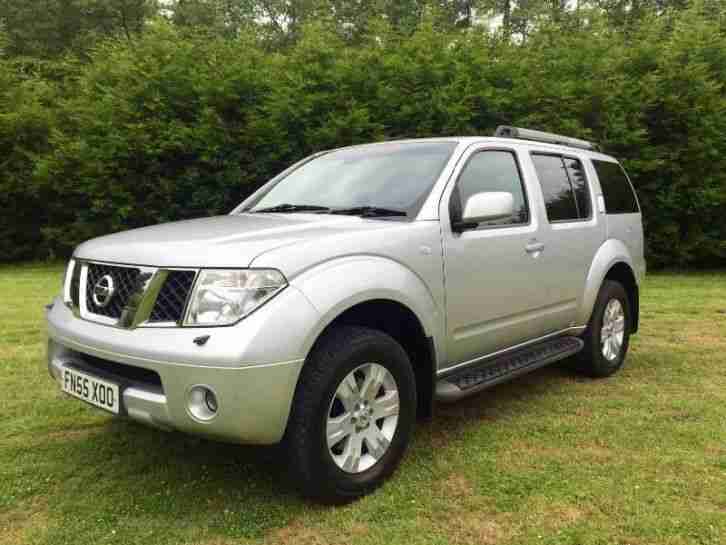 Nissan Pathfinder 2.5dCi 174 T-Spec MPV 5d 2488cc