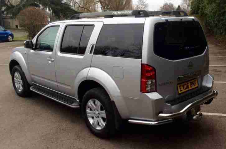 Nissan Pathfinder 2.5l Dci T-Spec 7 seat Automatic