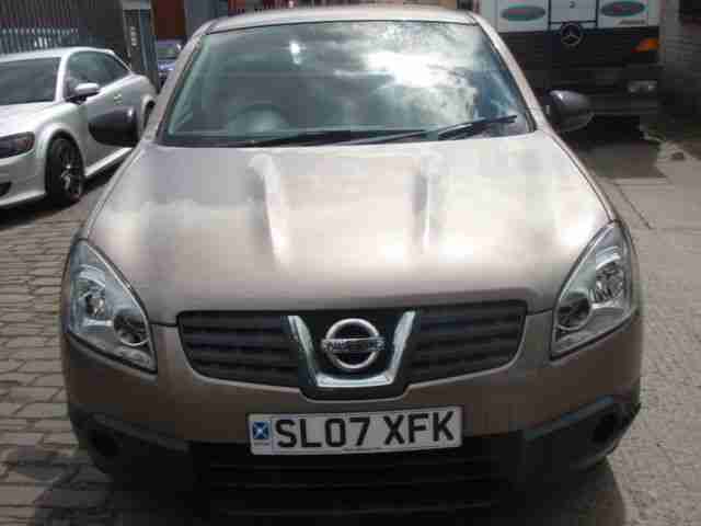 Nissan Qashqai 2.0 2WD CVT Visia