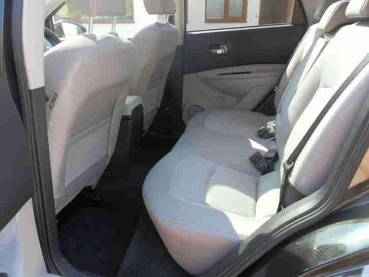 Nissan Qashqai 2.0 N-tec petrol AUTOMATIC CVT, SNav, Pan roof, bluetooth, cruise