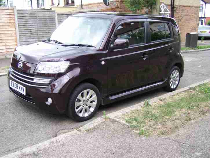 ONE OWNER DAIHATSU MATERIA 1.5 AUTOMATIC. 2008 5 DOOR HATCHBACK IN MAROON