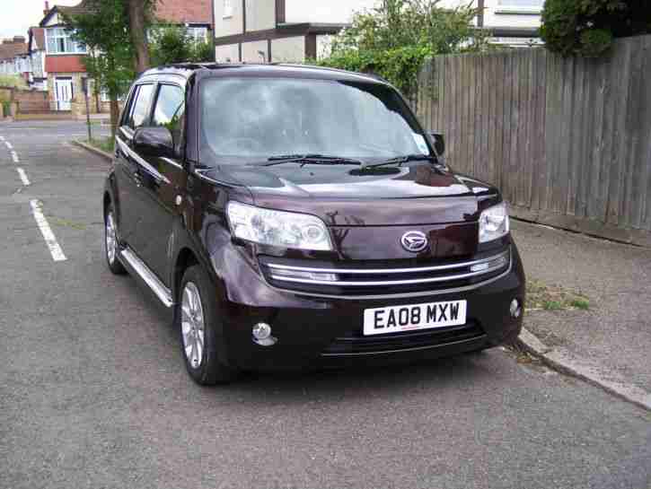 ONE OWNER DAIHATSU MATERIA 1.5 AUTOMATIC. 2008 5 DOOR HATCHBACK IN MAROON