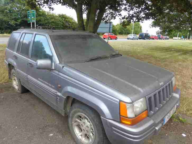 PAIR OF GRAND CHEROKEE S