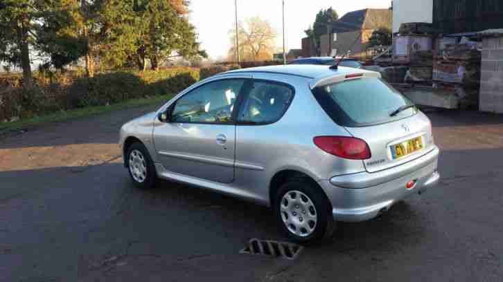 PEUGEOT 206 LOOK 1.4 PETROL 07 REG 12 MONTHS M O T PREVIOUS OWNERS 1 CHEAP CAR
