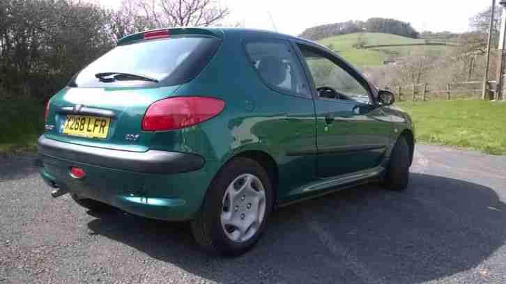 PEUGEOT 206 LX AUTO - low mileage and good service history.