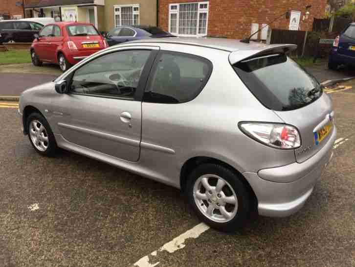 PEUGEOT 206 QUICKSILVER SPARES OR REPAIR DRIVE AWAY AND USE AS IT IS .