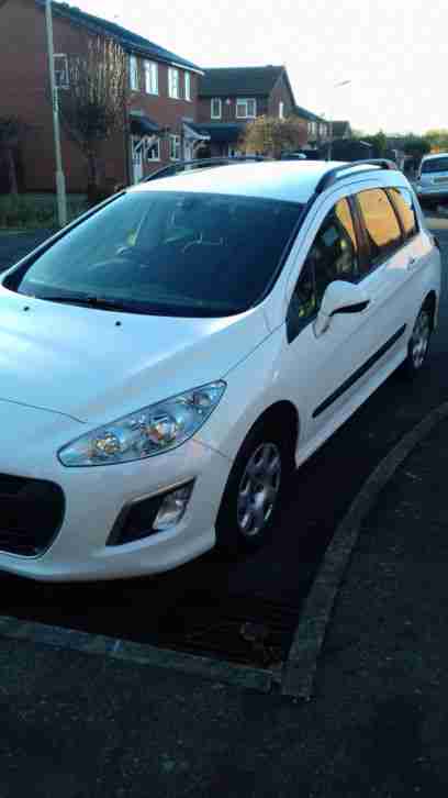 PEUGEOT 308 1.6 HDI ACCESS SW 61 2011 IN WHITE full service history printout
