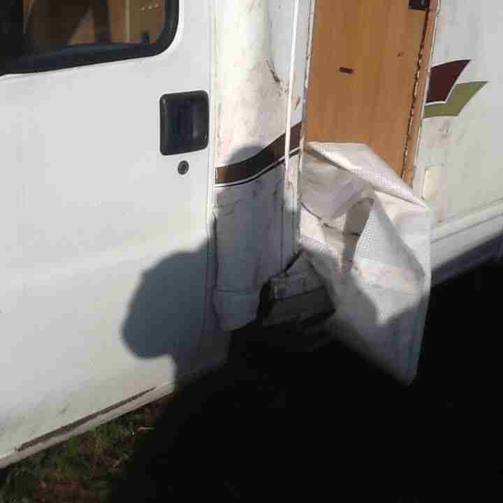 PEUGEOT BOXER AUTOCRUISE 2006 2 BERTH SIDE DAMAGED