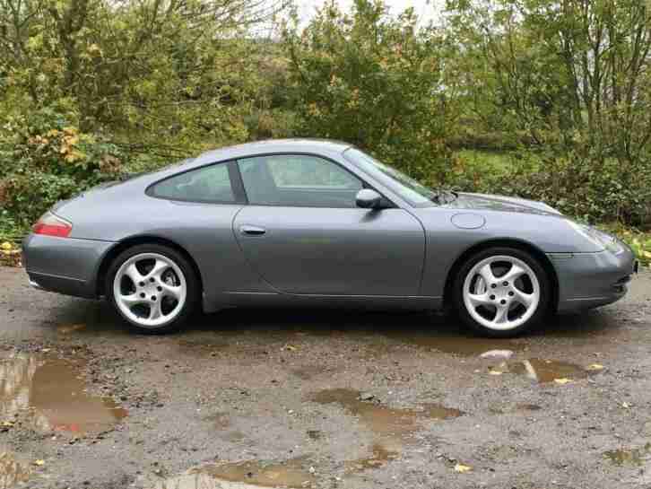 PORSCHE 996 C4 3.4 Tiptronic 2001