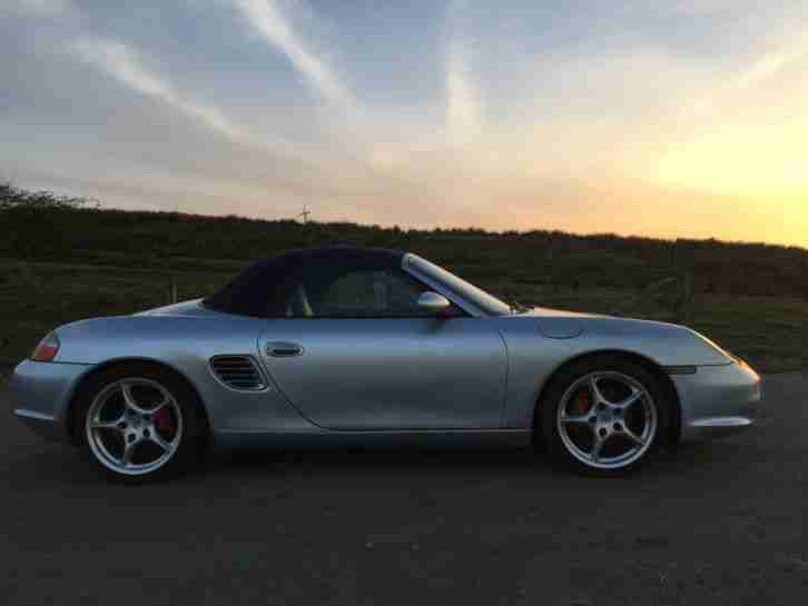 PORSCHE BOXSTER SILVER