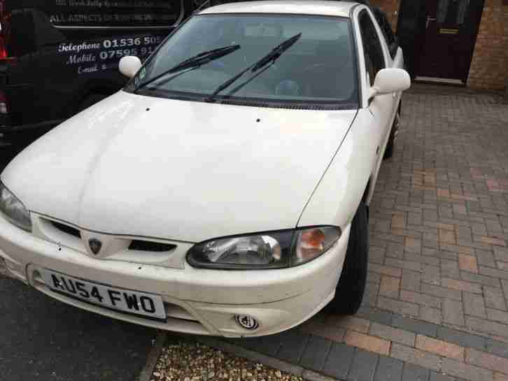 JUMBUCK GL WHITE 2005 1500 PETROL PICK