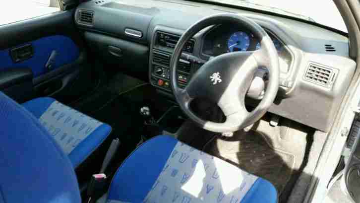 Peugeot 106 Independence 12 month MOT mint condition with SUNROOF