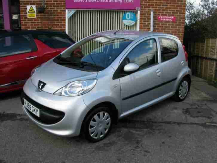 Peugeot 107 1.0 12v Urban Hatchback 5d 998cc