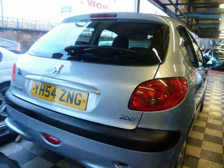 Peugeot 206 1.1 8v 2005MY Zest