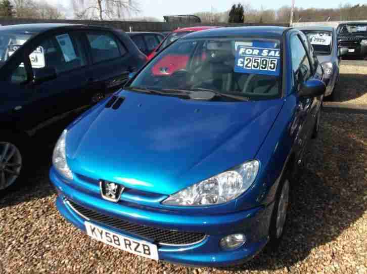 Peugeot 206 1.4 Look Hatchback 3d 1360cc