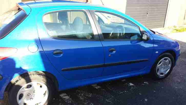 Peugeot 206 2003 2.0l HDI, New MOT, £30 per yearTax, 163k, Bluetooth Hands Free