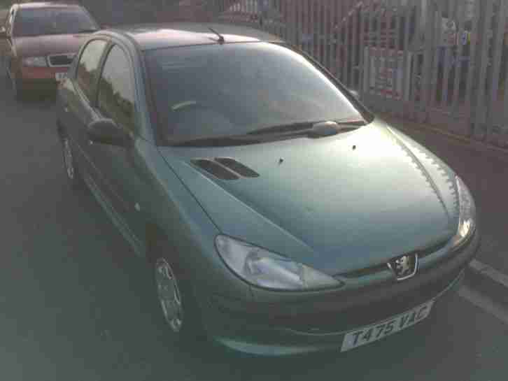 Peugeot 206 5dr hatch 1.4 petrol 1999 t reg FULL MOT