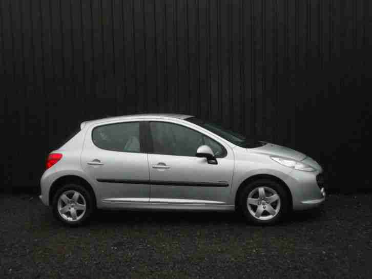 Peugeot 207 5Door (a/c) 1.4 Verve