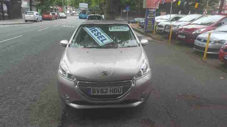 Peugeot 208 1.4 HDI 70 ALLURE