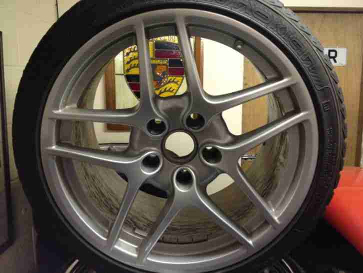911 (997 4S Turbo) Gen 2 alloys and