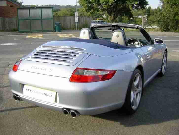 Porsche 911 CARRERA 2 S Convertible