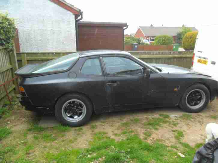 Porsche 944 2.5 1982 Barn Find Project