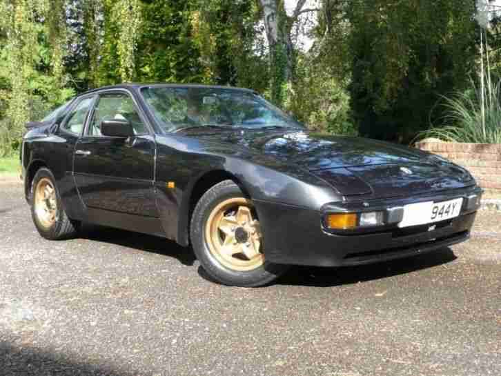 944 2.5i MANUAL WITH LEATHER FRONT