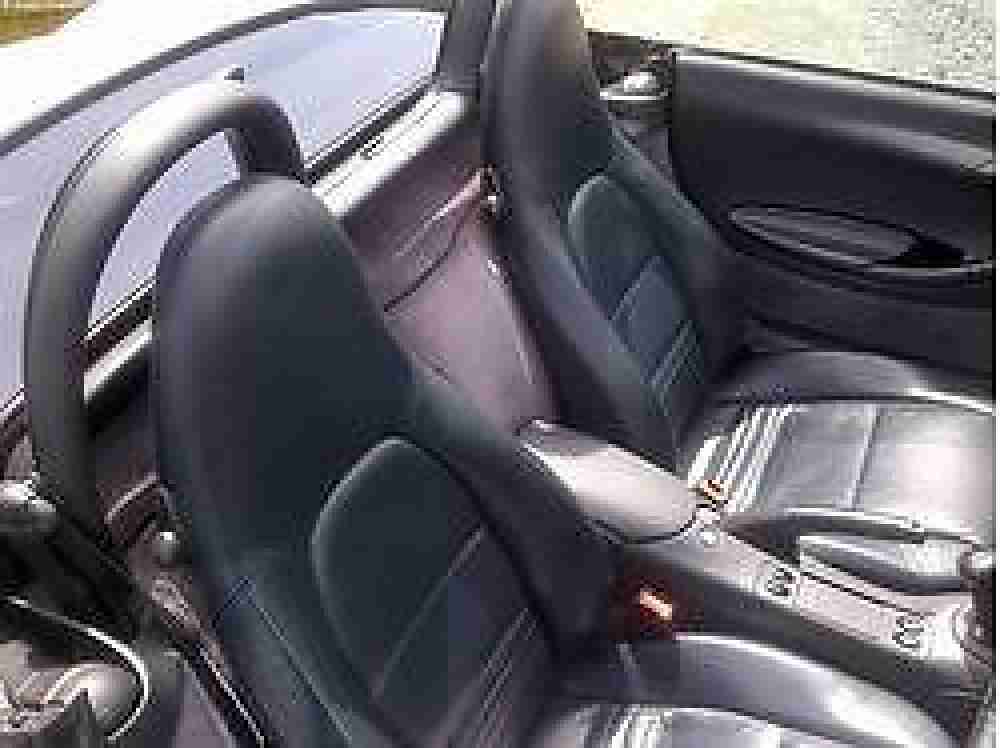 Porsche Boxster Silver 986 2.5l Convertible.