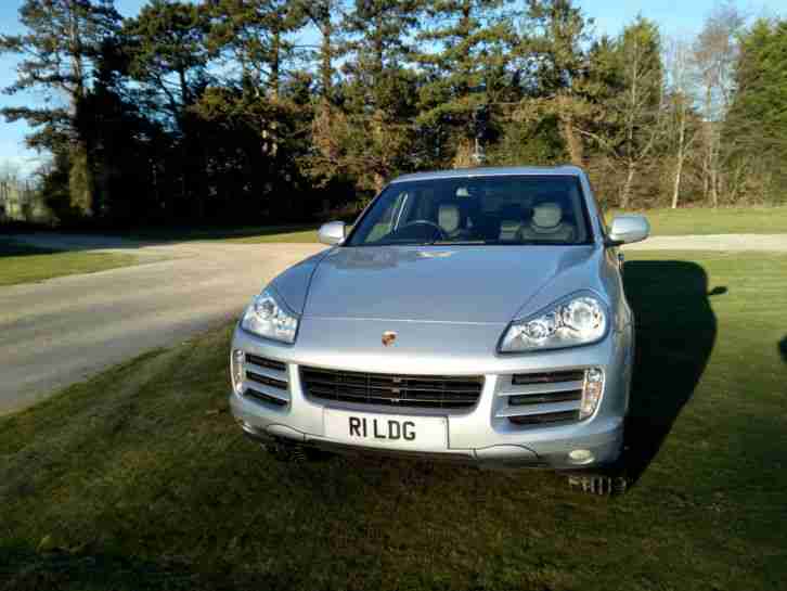 Porsche Cayenne 3.6 V6 2007 Private Plate Included