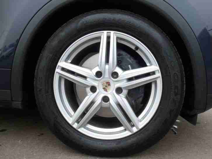 Porsche Cayenne Estate D V6 TIPTRONIC S 10,000 POUNDS OF FACTORY OPTIONS