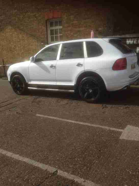Porsche Cayenne S fully wrapped in white amazing car