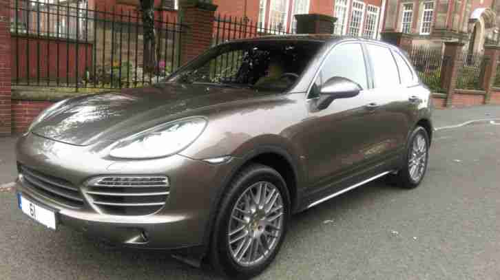 Porsche cayenne S 2012 61) 3.6 v6 petrol 8 speed tiptronic