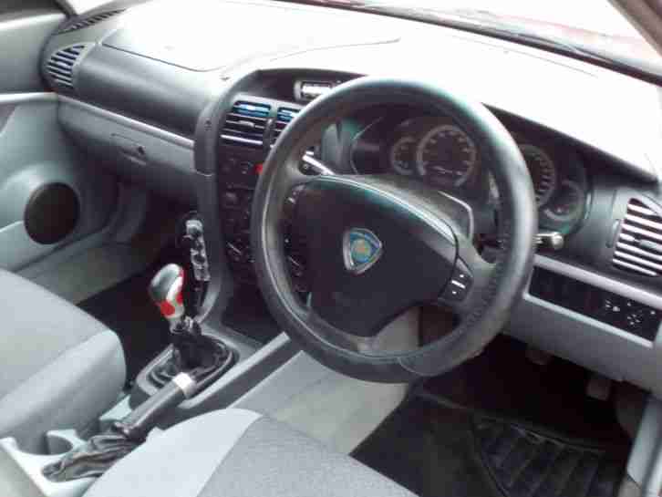 Features Wheels