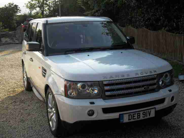 RANGE ROVER SPORT 2008 3,6 TDV8 HSE WHITE 44K FSH NEW WHEELS NO PREVIOUS OWENER